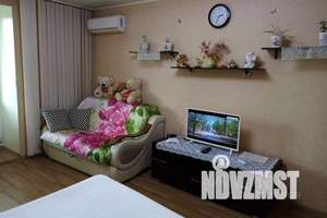 1-к квартира, посуточно, 46м2, 6/10 этаж