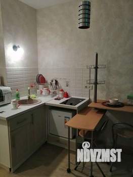 Студия квартира, посуточно, 25м2, 6/20 этаж