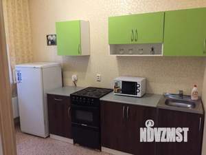 1-к квартира, посуточно, 40м2, 3/17 этаж