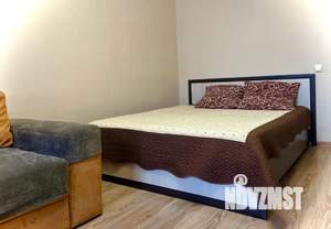 1-к квартира, посуточно, 42м2, 13/25 этаж