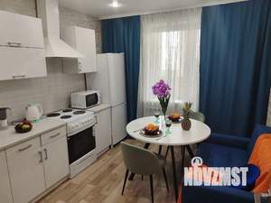 1-к квартира, посуточно, 40м2, 9/25 этаж