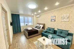 1-к квартира, посуточно, 52м2, 1/25 этаж