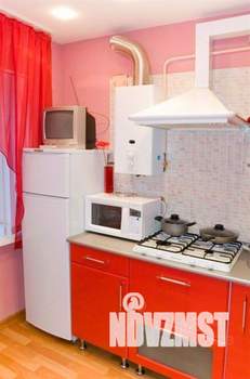 1-к квартира, посуточно, 44м2, 1/1 этаж