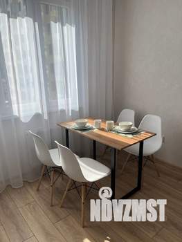 1-к квартира, посуточно, 35м2, 6/18 этаж