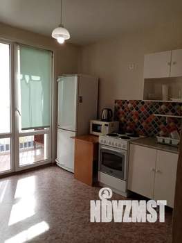 1-к квартира, посуточно, 40м2, 4/17 этаж