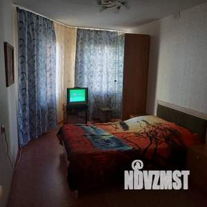 1-к квартира, посуточно, 35м2, 2/10 этаж