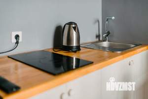 Студия квартира, посуточно, 40м2, 5/10 этаж