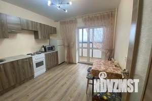 1-к квартира, посуточно, 37м2, 8/18 этаж