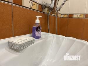 1-к квартира, посуточно, 46м2, 1/1 этаж