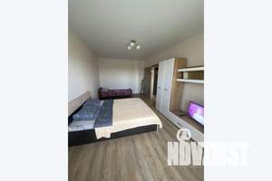 1-к квартира, посуточно, 37м2, 8/18 этаж