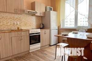 2-к квартира, посуточно, 66м2, 8/17 этаж