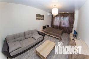 1-к квартира, посуточно, 43м2, 11/16 этаж