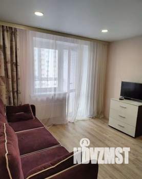 1-к квартира, посуточно, 40м2, 8/10 этаж