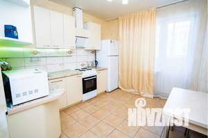 1-к квартира, посуточно, 40м2, 4/15 этаж