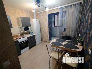 1-к квартира, посуточно, 42м2, 5/17 этаж