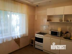 1-к квартира, посуточно, 40м2, 1/9 этаж