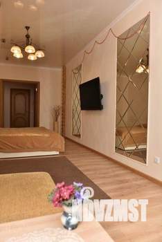 1-к квартира, посуточно, 55м2, 1/1 этаж