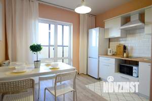 1-к квартира, посуточно, 37м2, 1/1 этаж