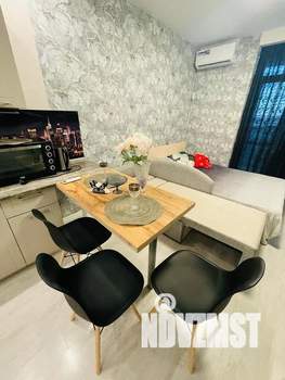 Студия квартира, посуточно, 30м2, 20/24 этаж
