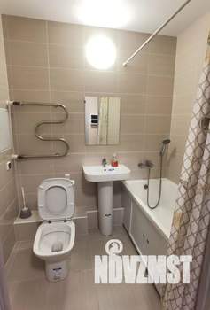 1-к квартира, посуточно, 42м2, 19/25 этаж