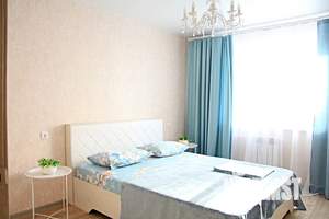 2-к квартира, посуточно, 80м2, 7/25 этаж