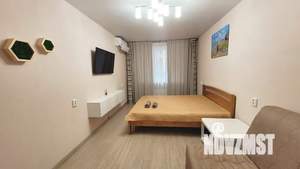 1-к квартира, посуточно, 39м2, 3/17 этаж