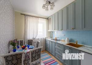 4-к квартира, посуточно, 76м2, 5/5 этаж