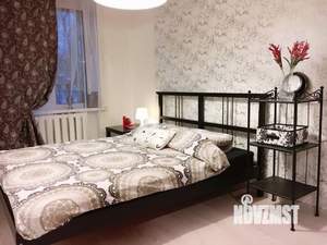 1-к квартира, посуточно, 42м2, 7/10 этаж