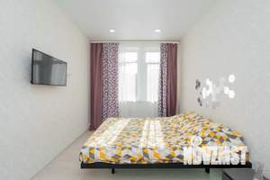 2-к квартира, посуточно, 56м2, 1/17 этаж