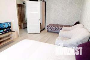 1-к квартира, посуточно, 32м2, 7/16 этаж