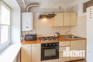 2-к квартира, посуточно, 40м2, 3/5 этаж