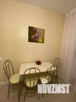 Студия квартира, посуточно, 41м2, 13/17 этаж