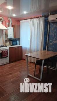 Студия квартира, посуточно, 35м2, 3/5 этаж