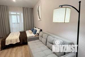 1-к квартира, посуточно, 40м2, 13/20 этаж