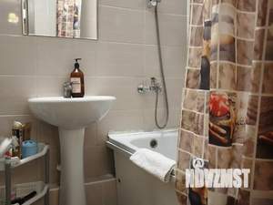 1-к квартира, посуточно, 42м2, 7/14 этаж