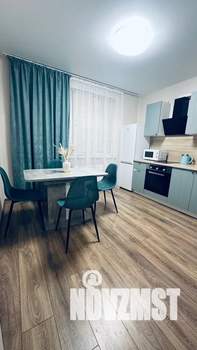 1-к квартира, посуточно, 37м2, 4/17 этаж