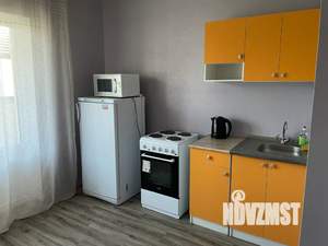 1-к квартира, посуточно, 38м2, 2/25 этаж