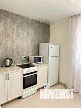 1-к квартира, посуточно, 43м2, 1/1 этаж