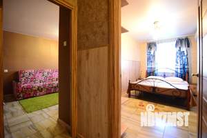 2-к квартира, посуточно, 47м2, 1/1 этаж