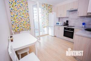 1-к квартира, посуточно, 40м2, 2/17 этаж