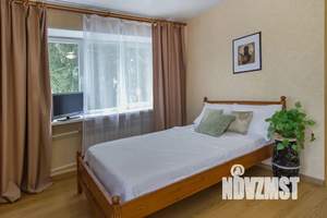 1-к квартира, посуточно, 40м2, 4/5 этаж