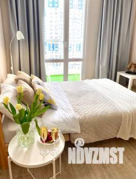 1-к квартира, посуточно, 35м2, 7/17 этаж