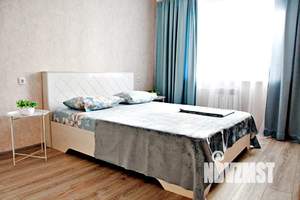 2-к квартира, посуточно, 80м2, 7/25 этаж