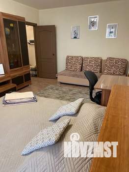 1-к квартира, посуточно, 38м2, 6/10 этаж