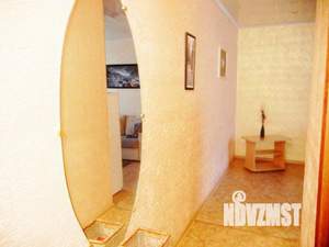 2-к квартира, посуточно, 50м2, 1/1 этаж