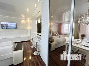 Студия квартира, посуточно, 55м2, 15/17 этаж