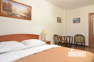 1-к квартира, посуточно, 49м2, 1/1 этаж