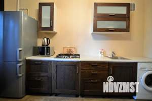 1-к квартира, посуточно, 46м2, 6/9 этаж