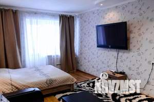 1-к квартира, посуточно, 42м2, 2/10 этаж