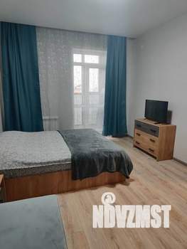 1-к квартира, посуточно, 38м2, 10/10 этаж